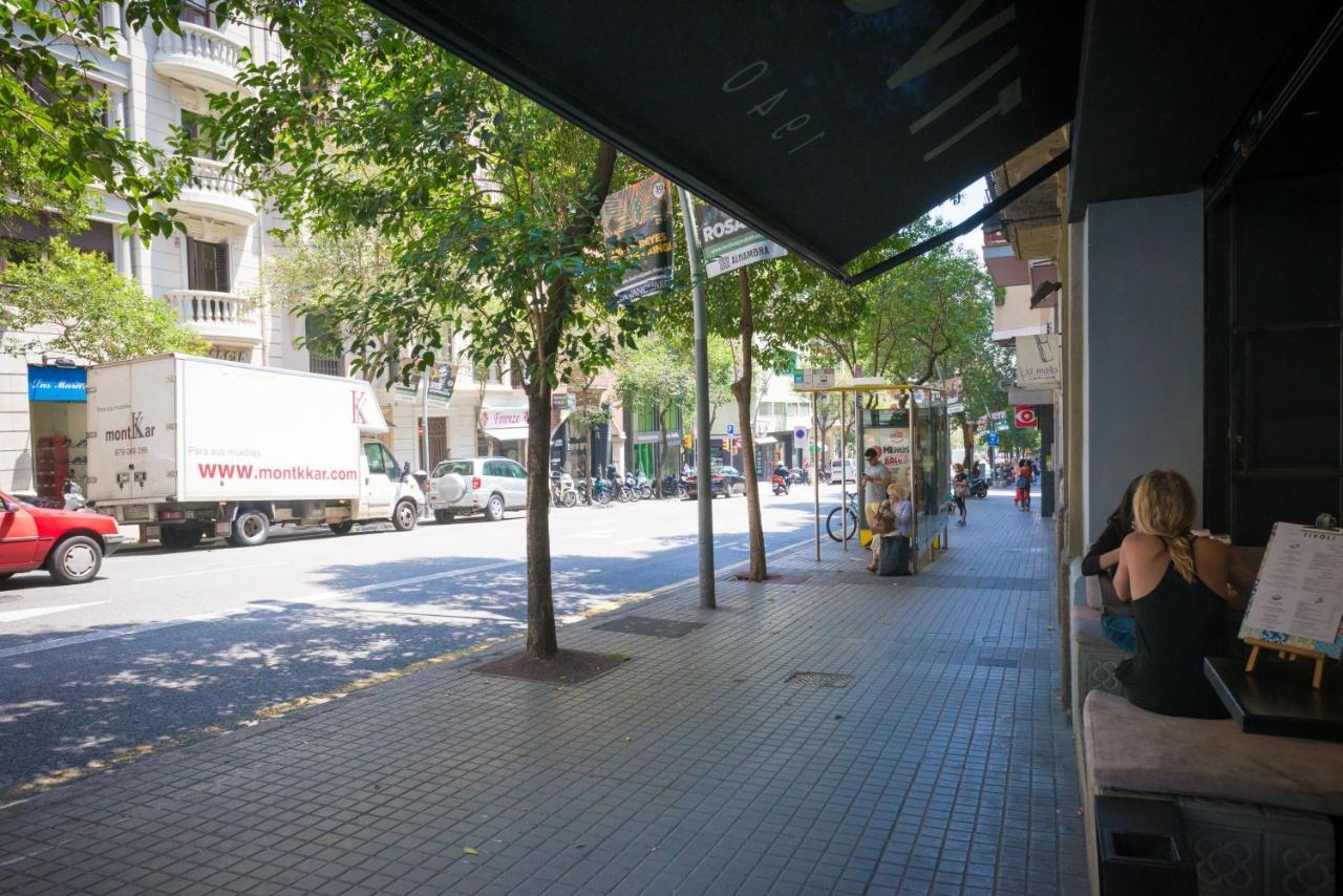 Senator Barcelona Apartments Bagian luar foto
