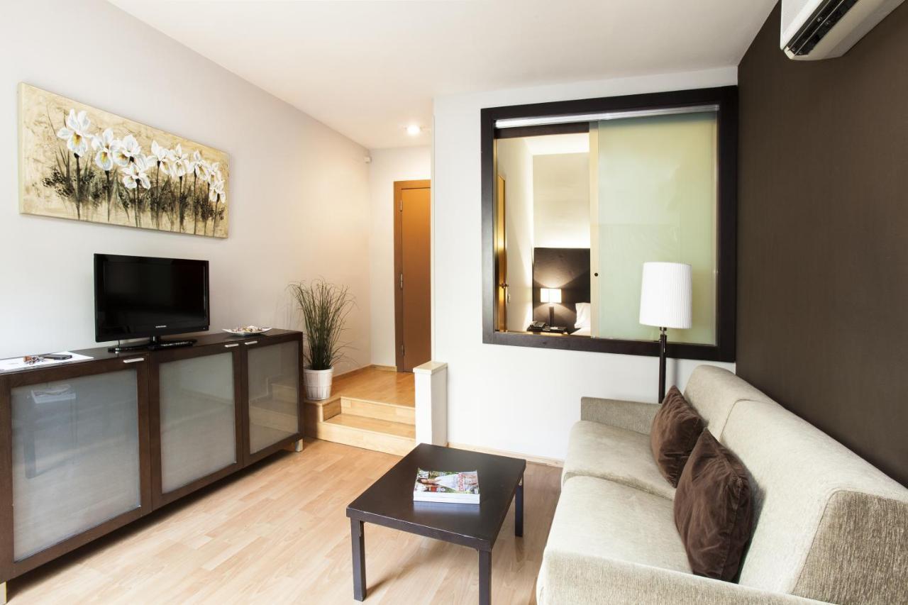 Senator Barcelona Apartments Bagian luar foto